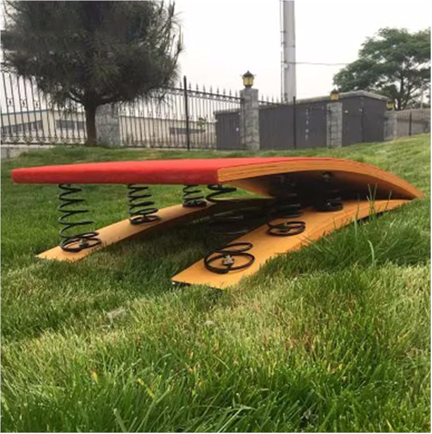 Vaulting Board for Gymnastics Training - Wooden Elastic with Anti-Slip Felt & Feet Pads - Ideal for High/Long Jump Flips - Perfect for Wushu and School